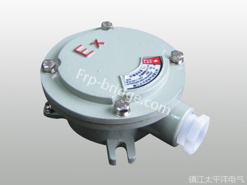 AH型防(fang)爆接線盒(hé)一通