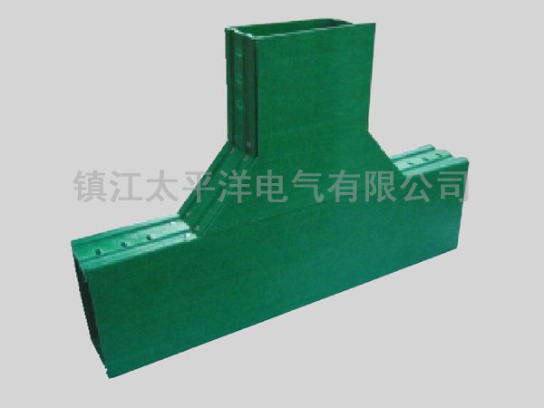 玻璃鋼(gang)水平三通